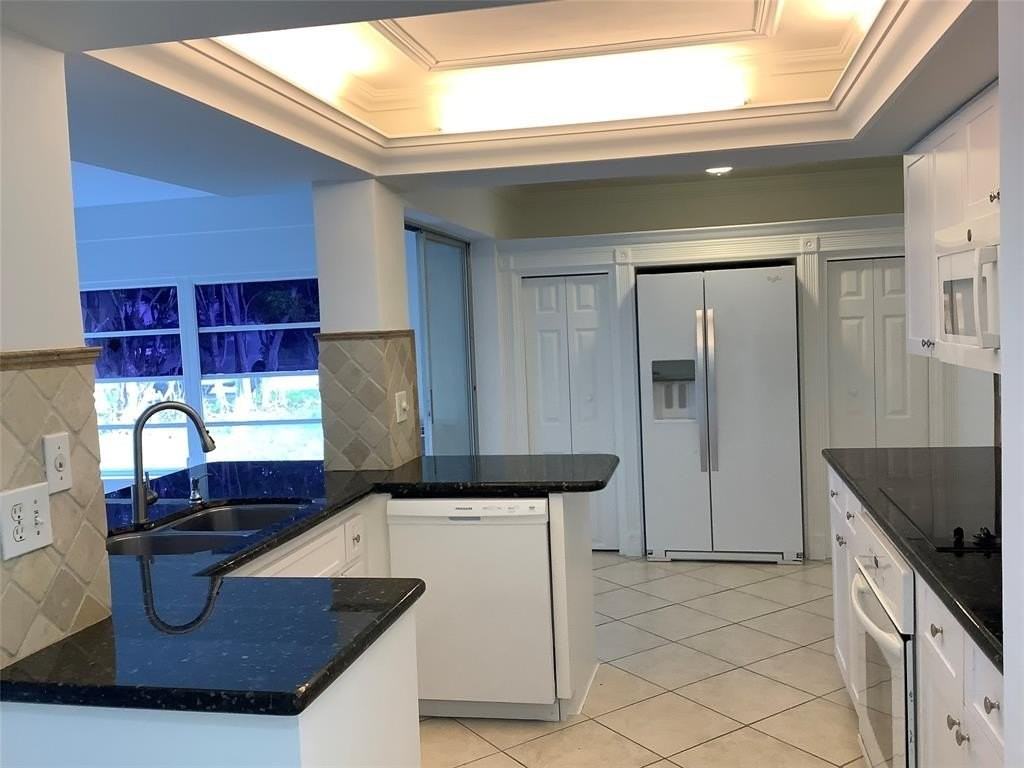 4481 Nw 1st Ter - Photo 2 of 37