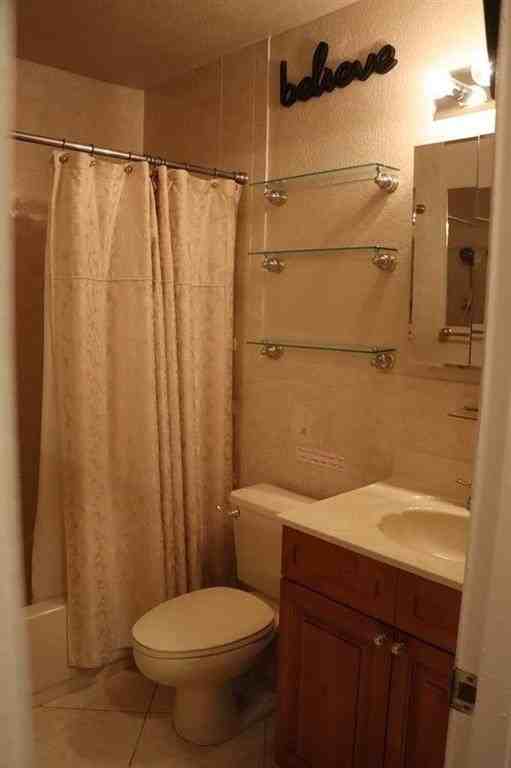 7774 Orleans St - Photo 5 of 37