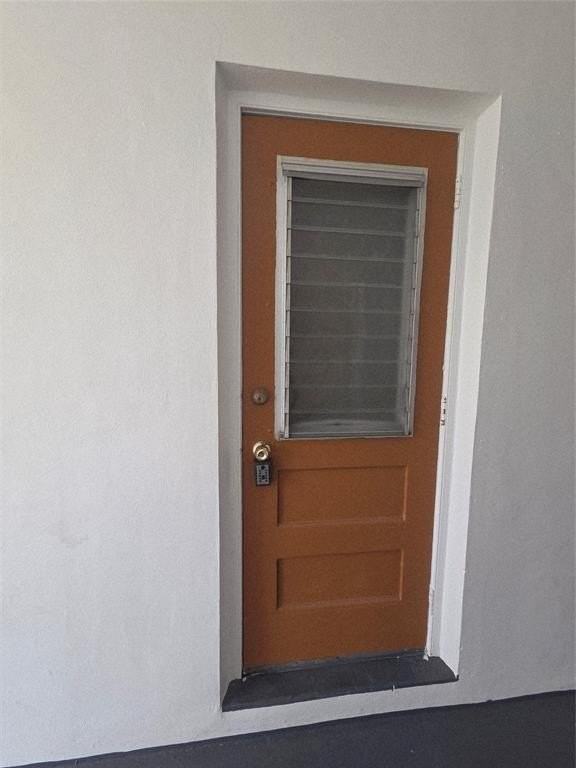 1007 N 19th Ave #4 - Photo 7 of 29