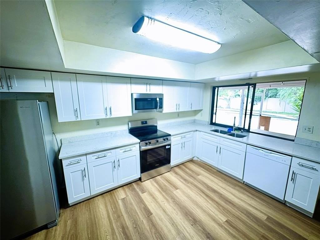 7450 Sw 15th St - Photo 3 of 29