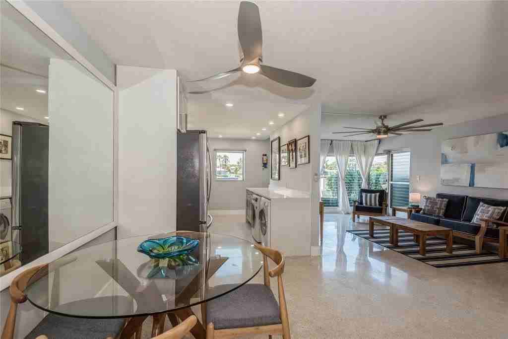 561 Bayshore Dr #6 - Photo 4 of 12