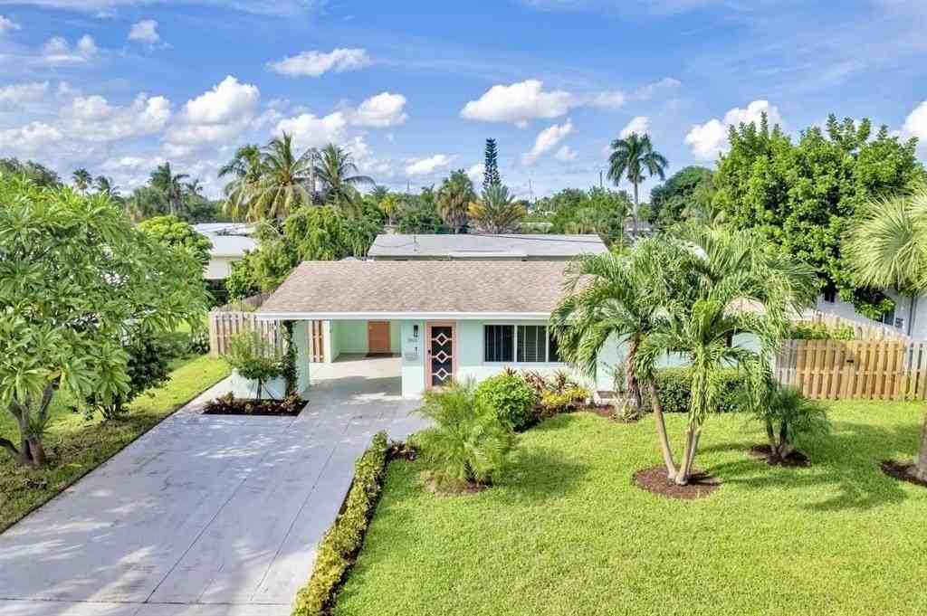 2611 Ne 20th St - Photo 2 of 41