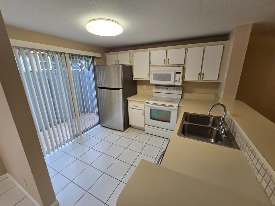 95 Sw 3rd St - Photo 7 of 17