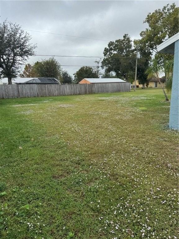 2215 19th Ave Sw - Photo 2 of 8