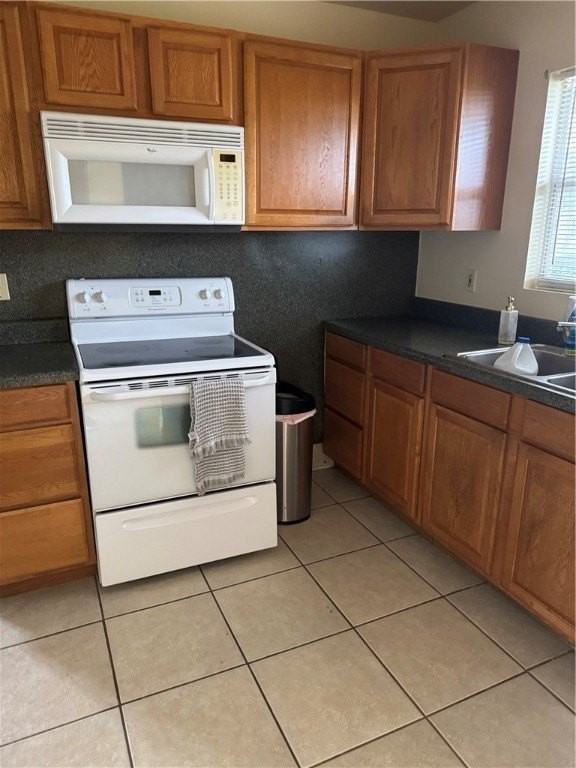 2215 19th Ave Sw - Photo 3 of 8