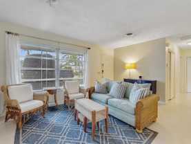 712 Iris Ln - Photo 1 of 1