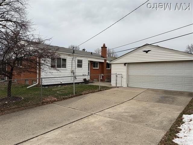 1204 Montrose Ave - Photo 3 of 20