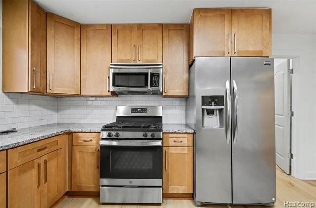 1460 Courtland Blvd - Photo 5 of 16