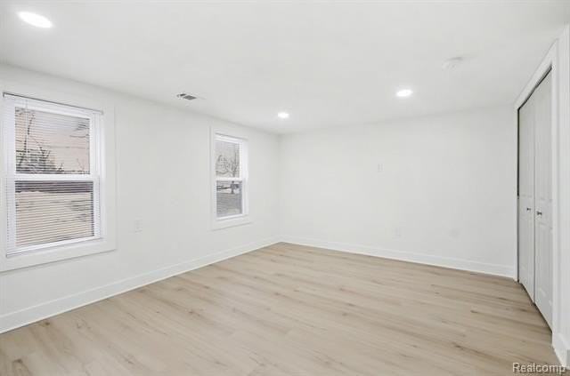 1460 Courtland Blvd - Photo 6 of 16