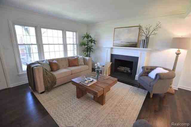 573 N Old Woodward Ave - Photo 5 of 27