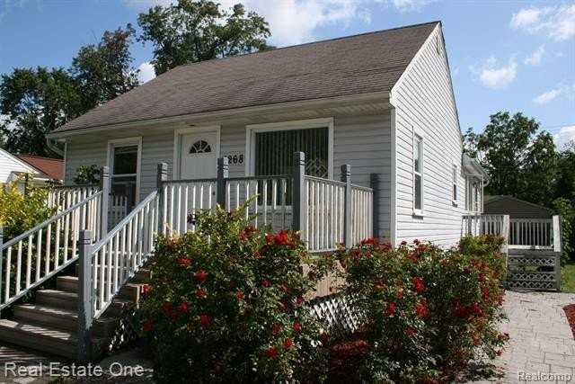 3268 Troy Dr - Photo 3 of 32