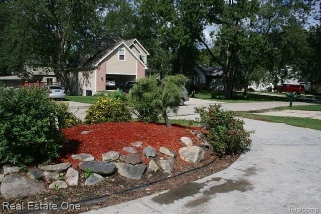 3268 Troy Dr - Photo 6 of 32