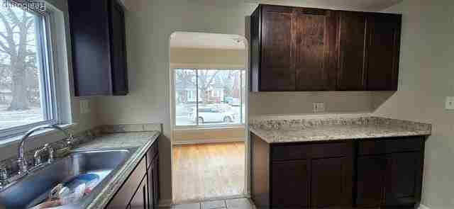 8669 Grayfield St - Photo 7 of 18