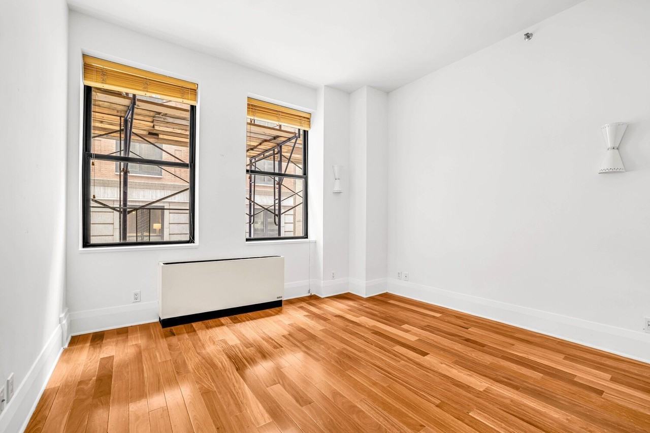 71 Nassau St #3B - Photo 6 of 9