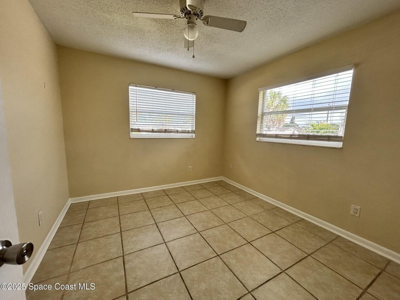 925 Penny Dr - Photo 7 of 7