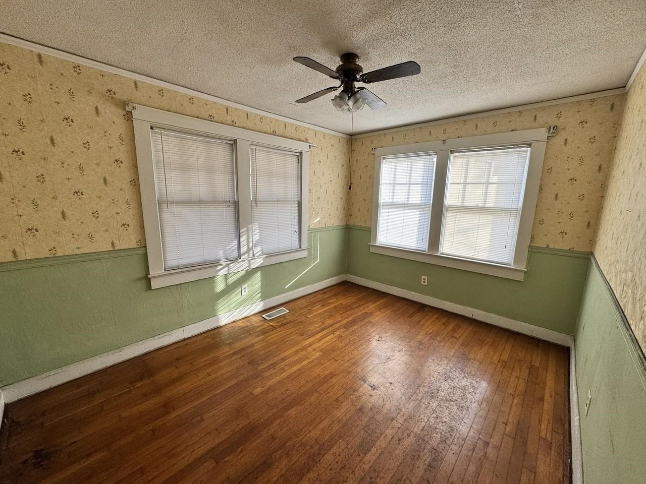 1851 Chisholm Rd - Photo 6 of 12