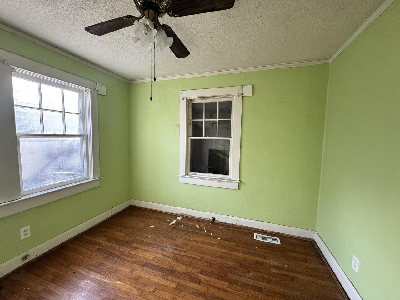 1851 Chisholm Rd - Photo 7 of 12