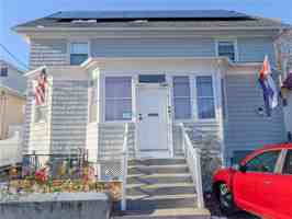 featured image of 136 Chatham St