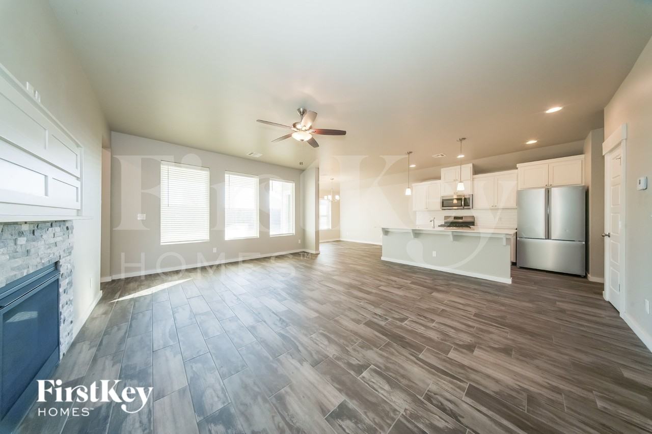 2020 Sara Vista Dr - Photo 4 of 19