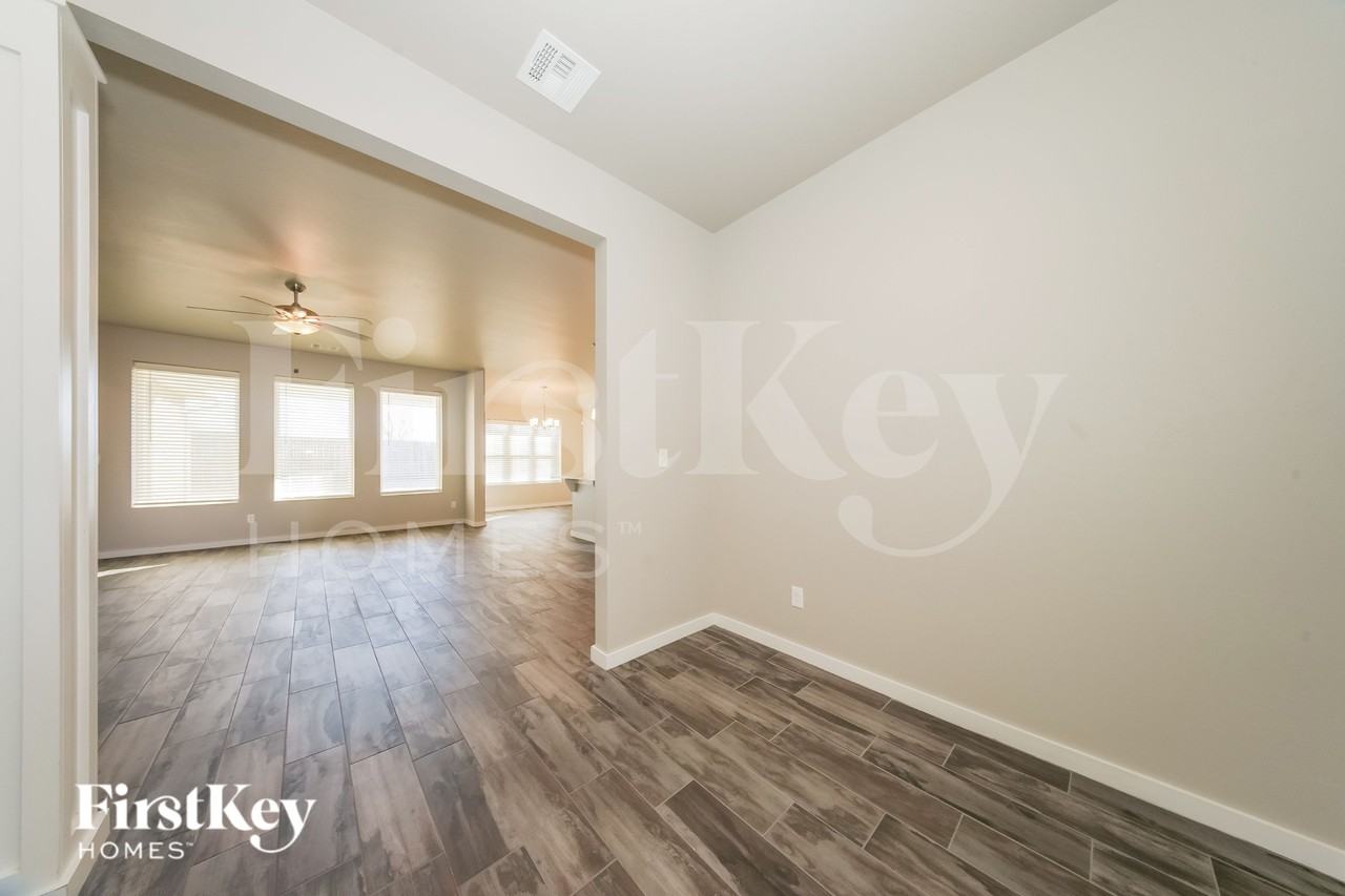 2020 Sara Vista Dr - Photo 5 of 19