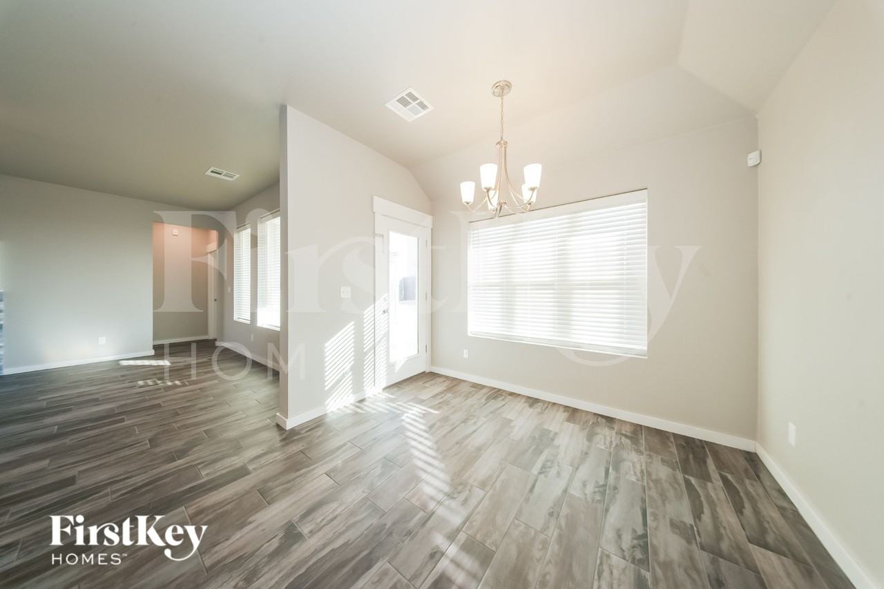 2020 Sara Vista Dr - Photo 7 of 19