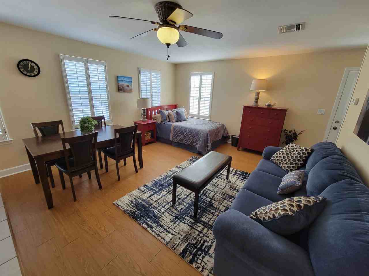 3223 Whitman Way - Photo 3 of 12