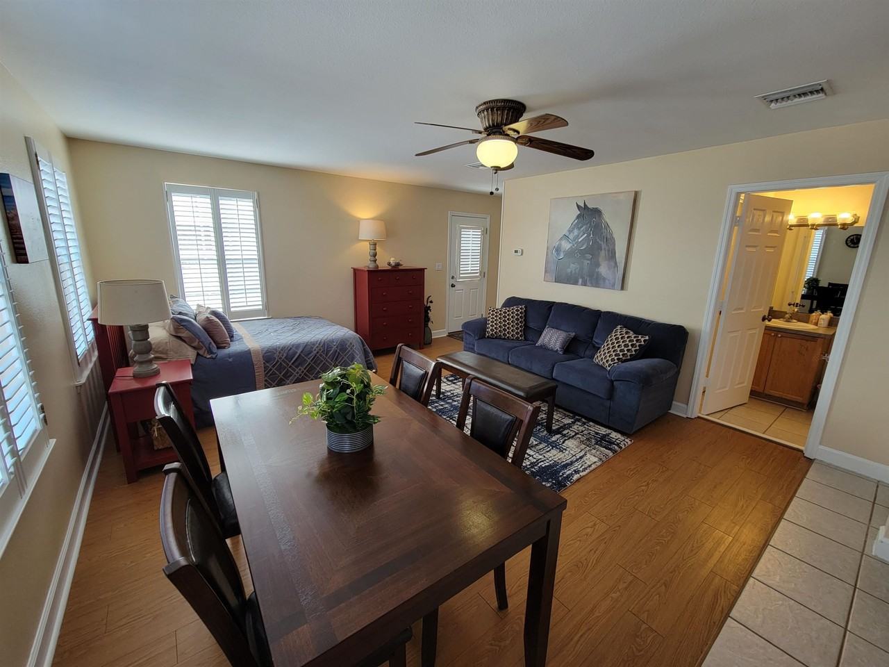 3223 Whitman Way - Photo 4 of 12