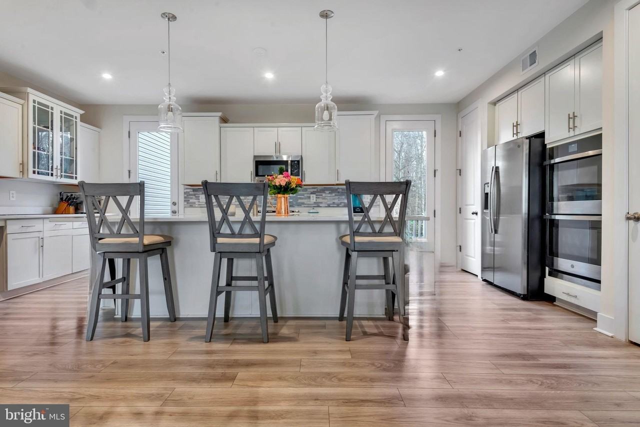 8353 Amber Beacon Cir - Photo 2 of 23