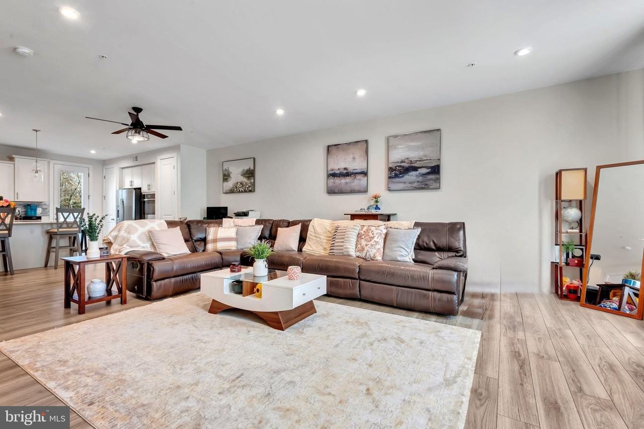 8353 Amber Beacon Cir - Photo 4 of 23