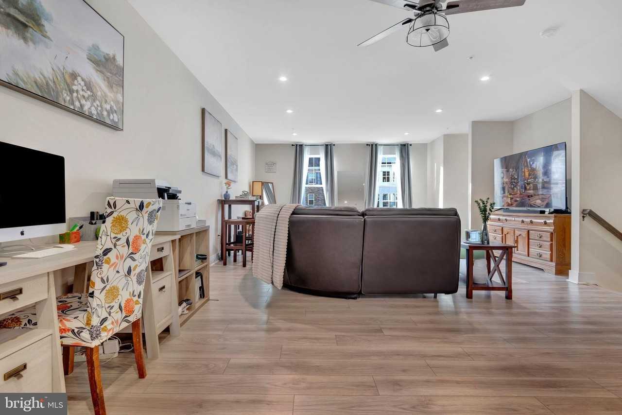 8353 Amber Beacon Cir - Photo 7 of 23