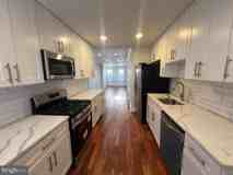 223 N Milton Ave - Photo 1 of 1