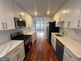 223 N Milton Ave - Photo 1 of 1