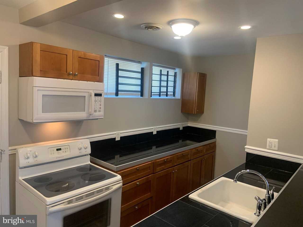 2504 W Franklin St - Photo 6 of 22