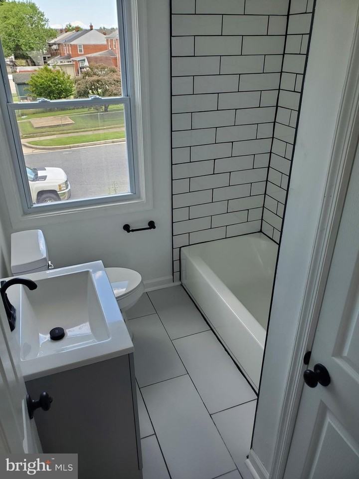 1534 Doolittle Rd - Photo 3 of 18