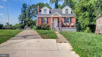 featured image of 1604 Woodhill Ct