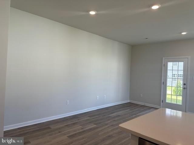 11 Anna Ln - Photo 4 of 28