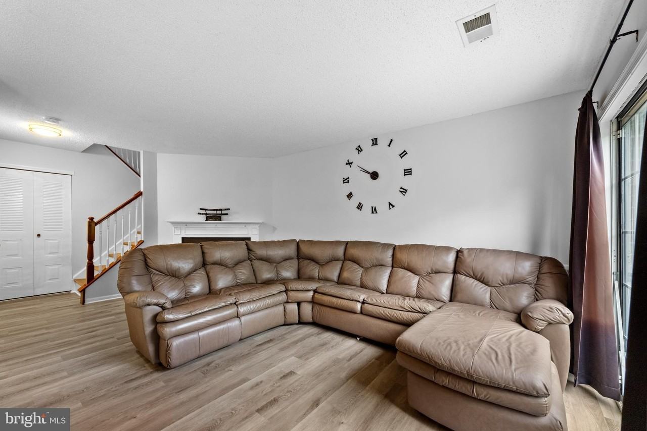 66 Cheverny Ct - Photo 5 of 30