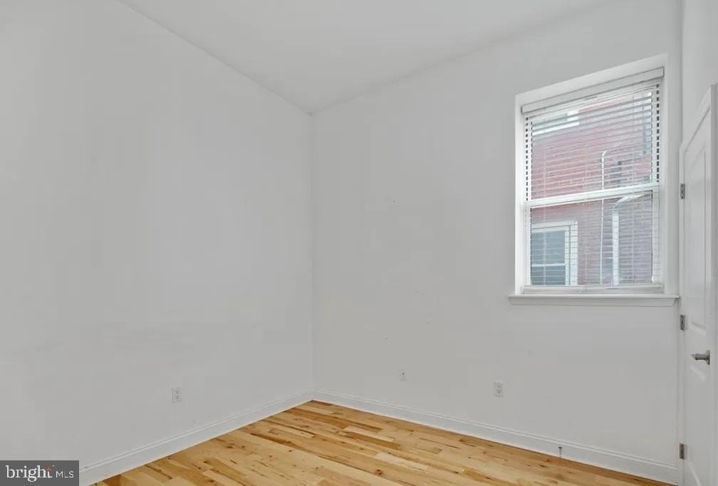 1311 Spruce St Apt 101 #101 - Photo 4 of 8