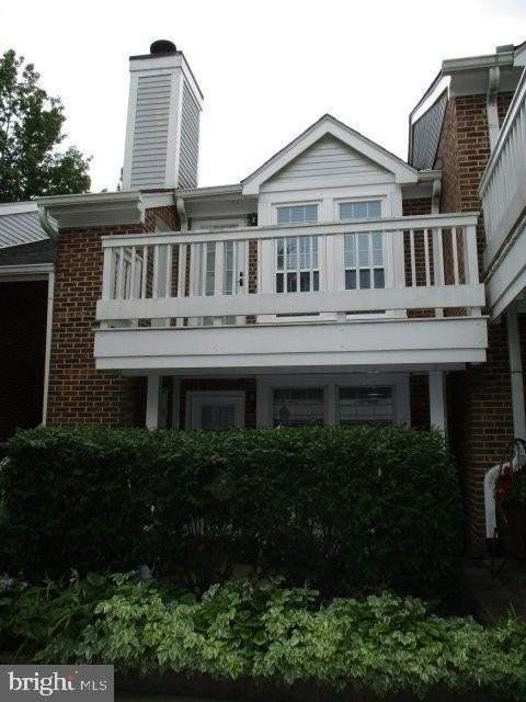 2618D S Arlington Mill Dr Unit 4 #4 - Photo 2 of 14