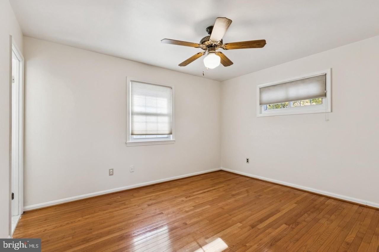 7714 Arlen St - Photo 4 of 24