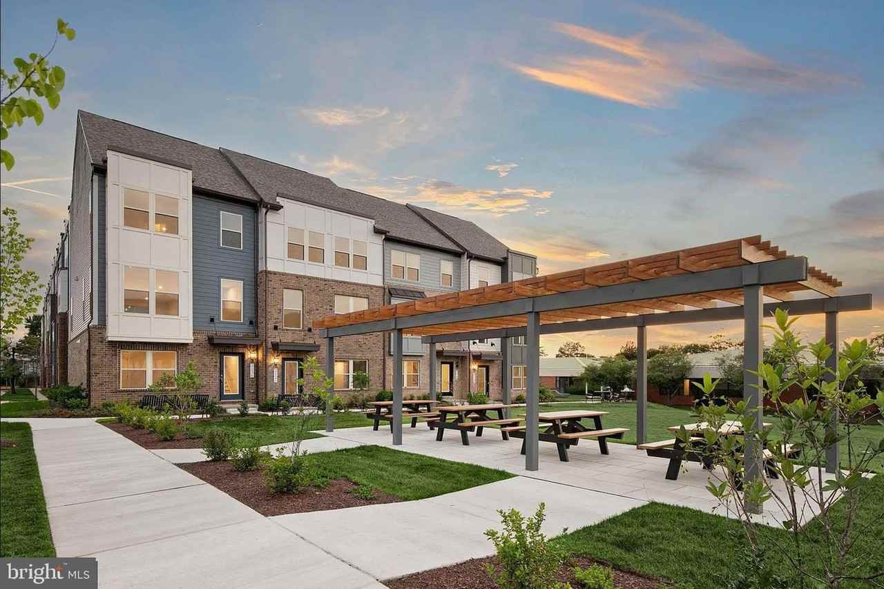 2152 Glacier Rd Unit 66 #66 - Photo 4 of 50