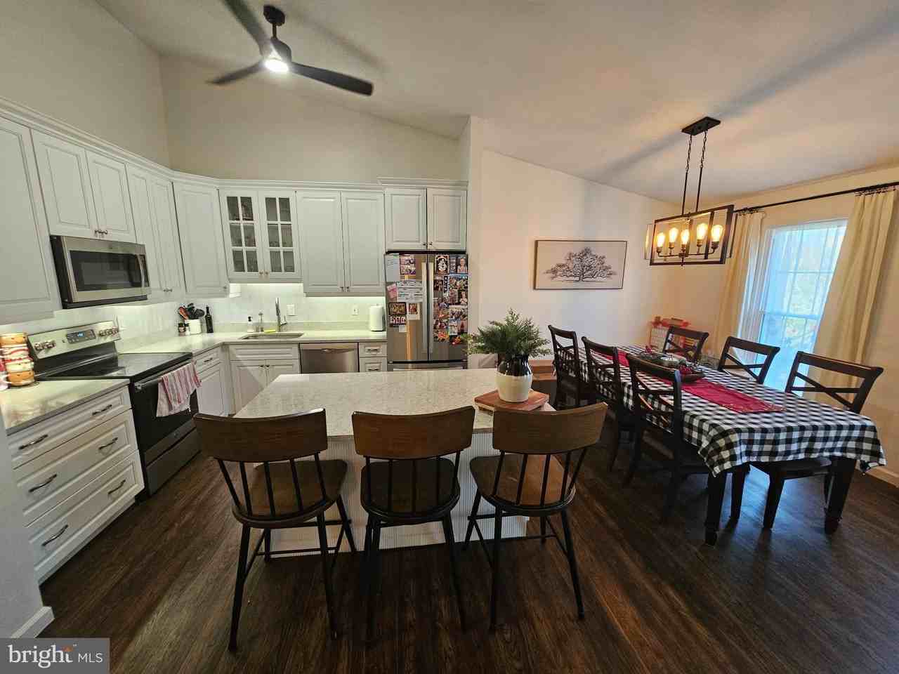 5909 Wood Sorrels Ct - Photo 5 of 24