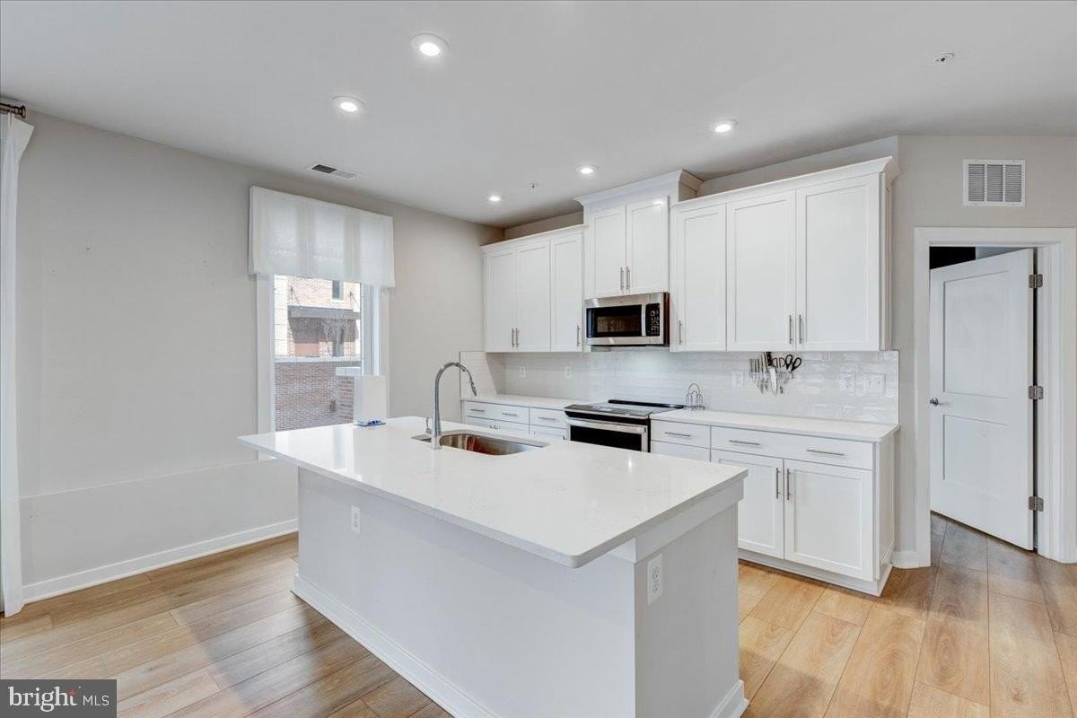 1669 Bandit Loop Unit 109a #109A - Photo 3 of 16