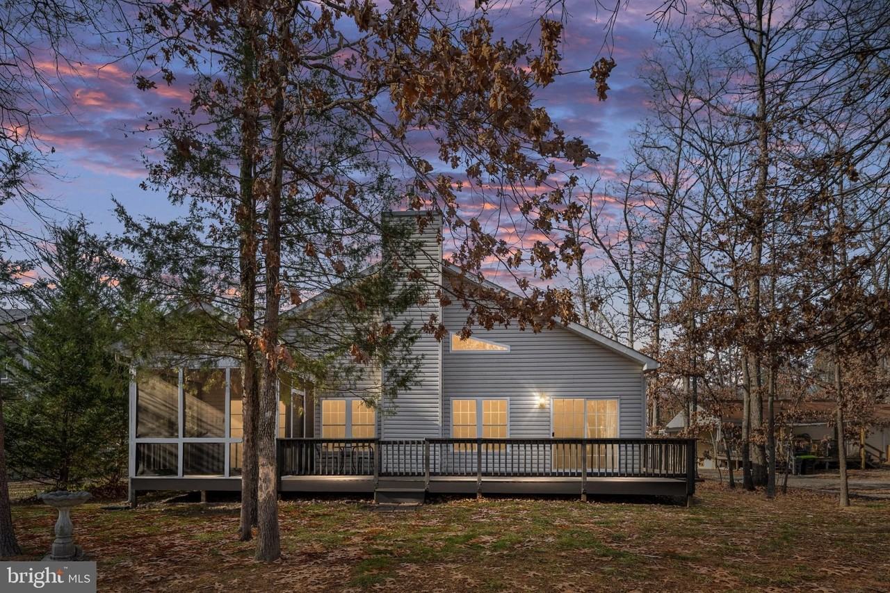 703 Yorktown Blvd - Photo 2 of 50