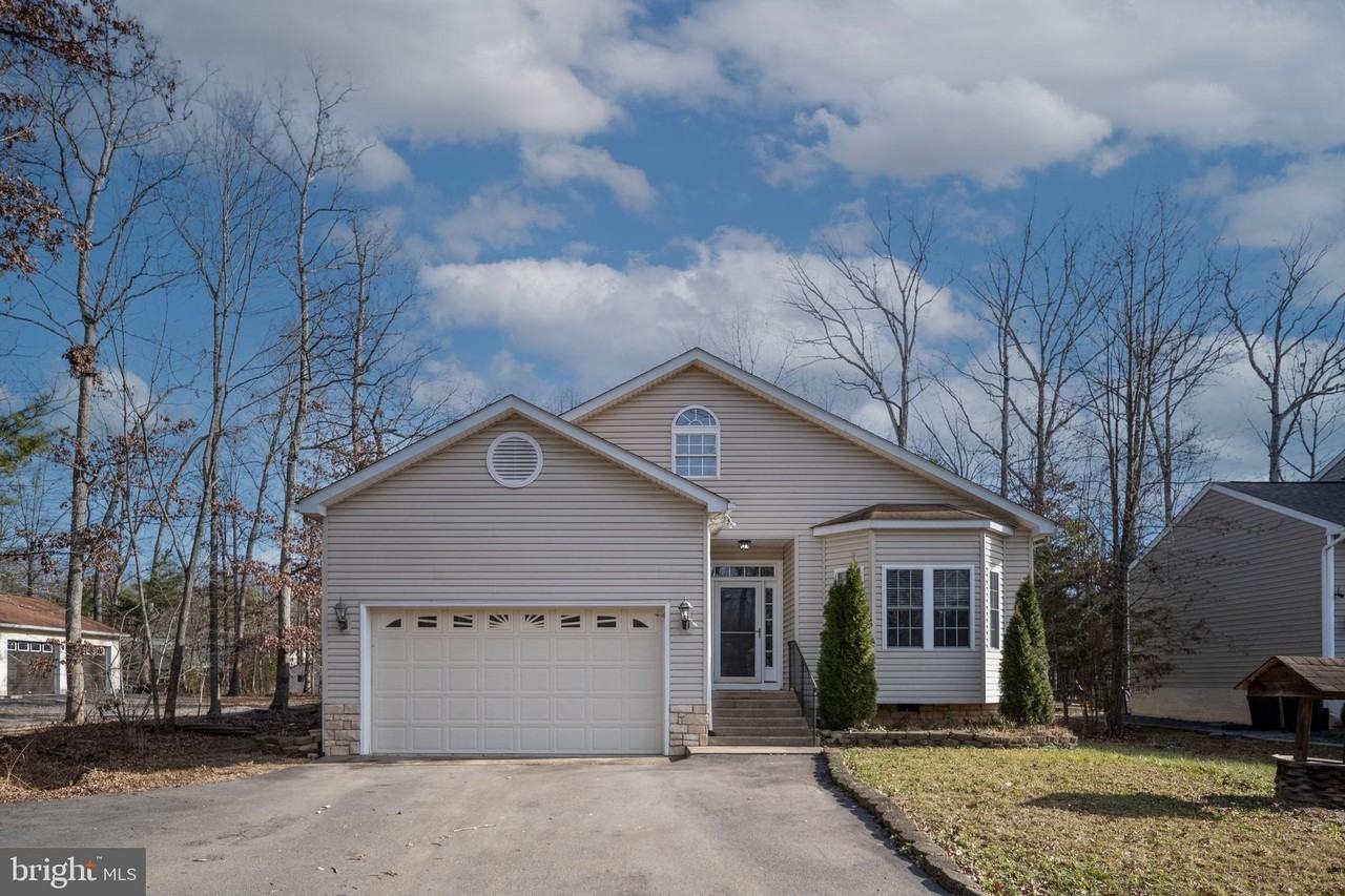 703 Yorktown Blvd - Photo 5 of 50