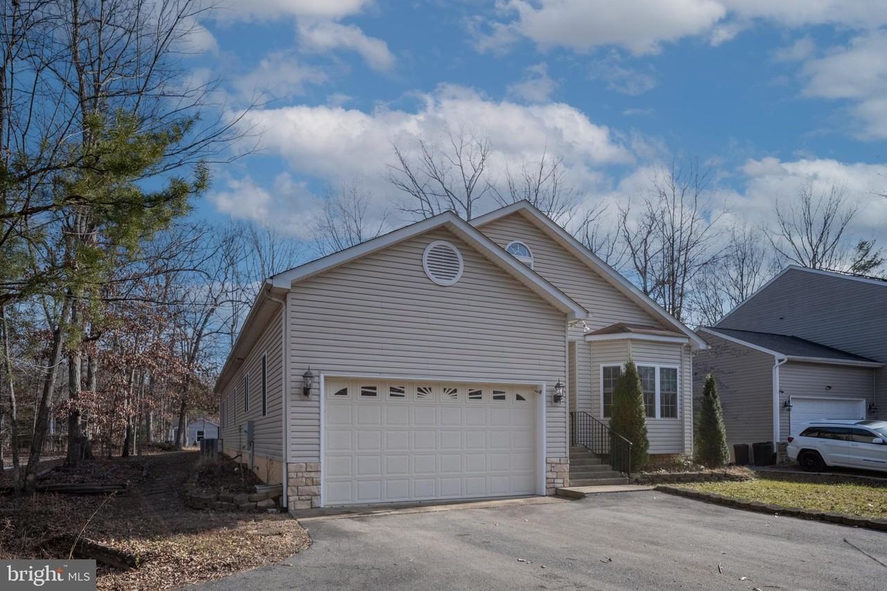 703 Yorktown Blvd - Photo 7 of 50