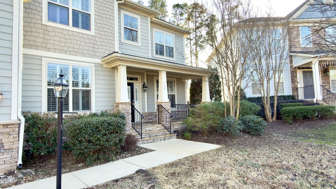 112 Brave River Ct - Photo 3 of 46