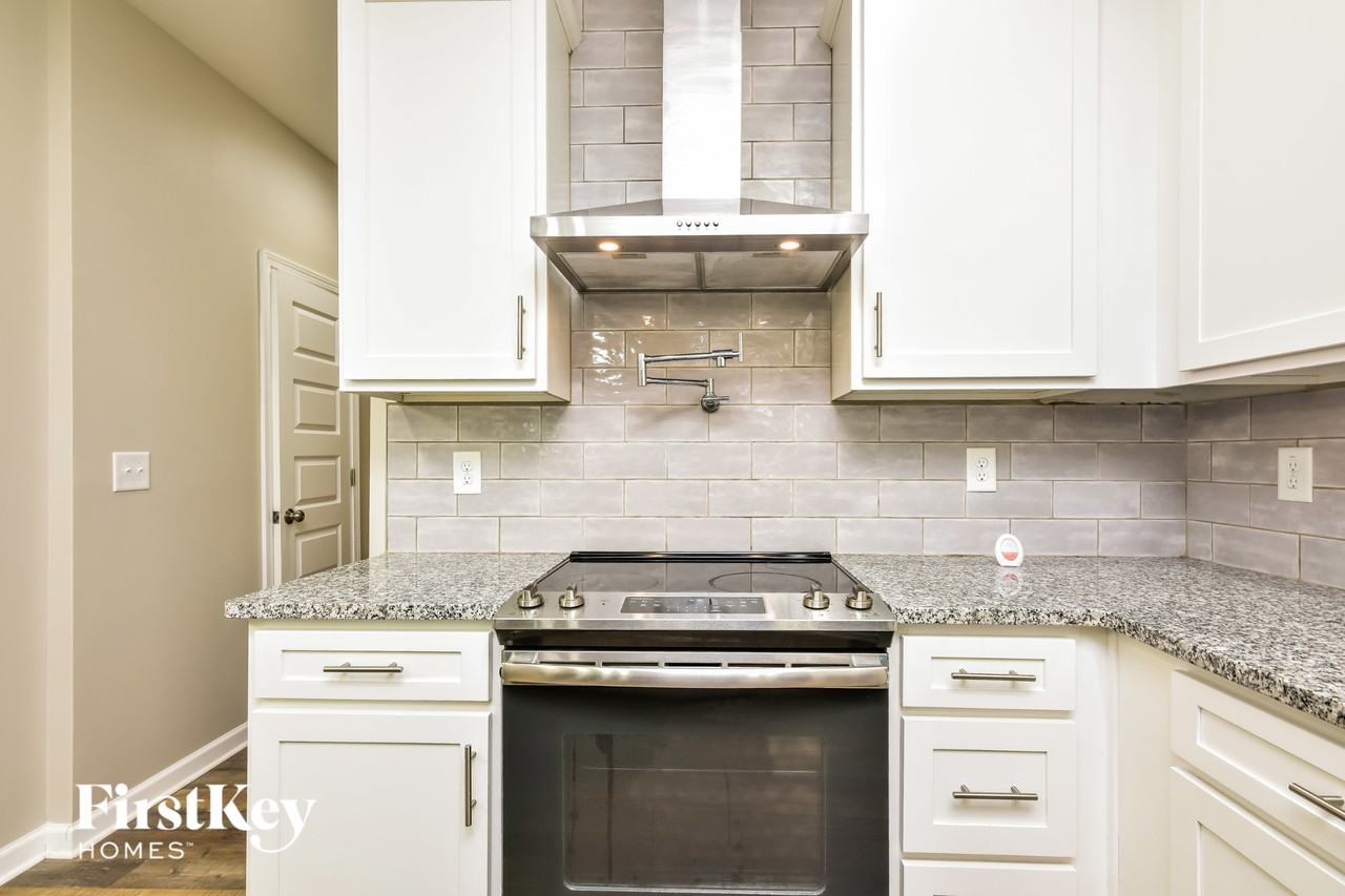 6188 Leverett Dr - Photo 6 of 15