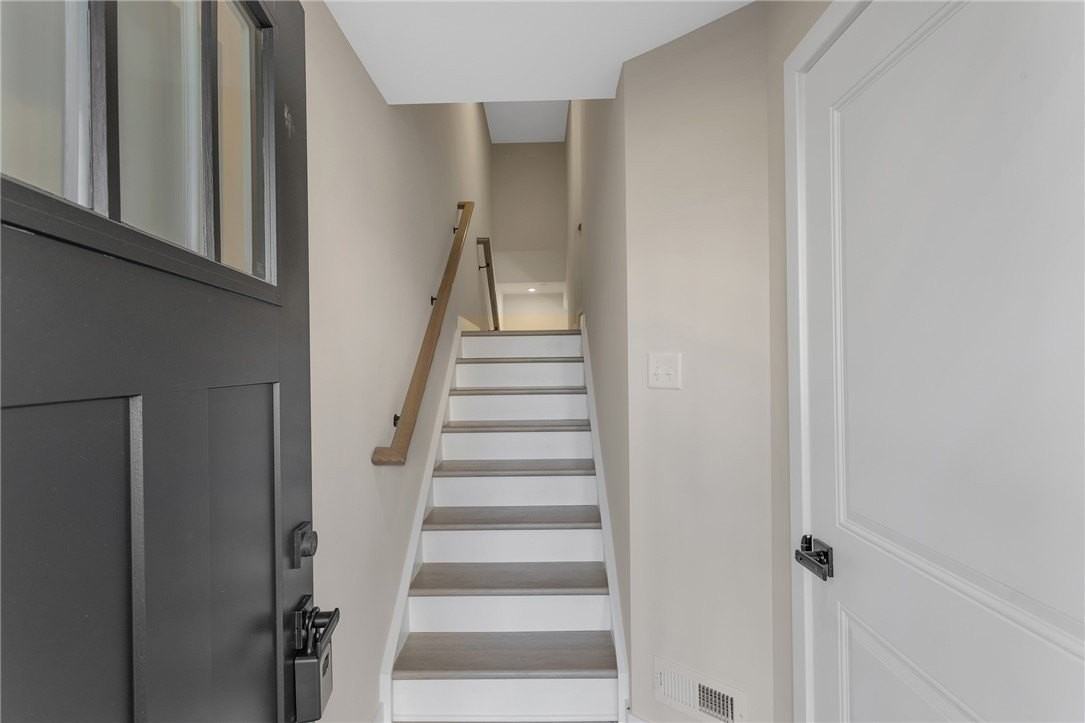 6035 Rubyway - Photo 3 of 42