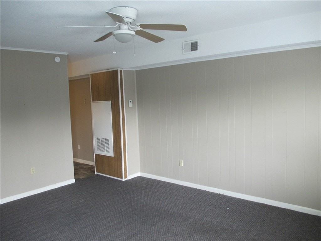 401 Greenville St - Photo 5 of 7